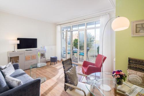 One-Bedroom Apartment with Balcony image 5