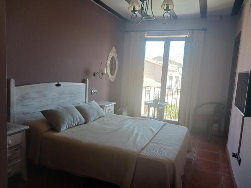 Hotel Restaurante Doña Elvira (Hotel Restaurante Dona Elvira) in Nava del Rey