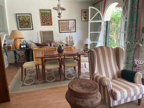 Three-Bedroom House image 10