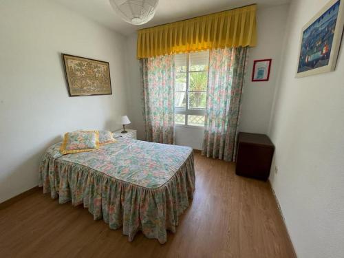 Three-Bedroom House image 4