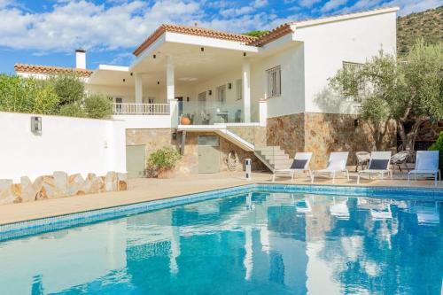 V022 - VILLA ELS OLIVARS in Pau
