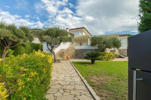 V022 - VILLA ELS OLIVARS in Pau