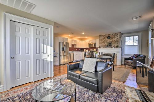 Bright 2nd-Floor Apt - half Mi to Greenport Harbor! - image 9