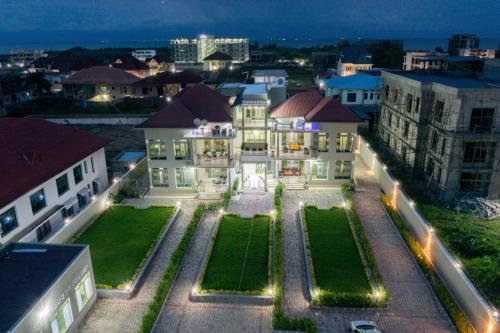 Θέα, The city Block Apartment in Μπουζουμπούρα