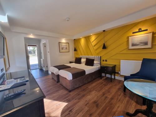 room detail thumbnail 1