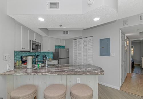 Carolinian 1535 - image 2