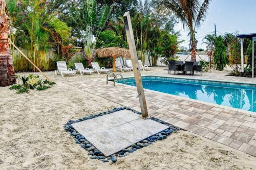 Private beach backyard 5br coastal chic house!!!!!