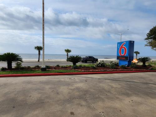 Motel 6-Biloxi, MS - Beach