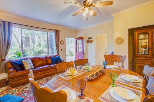 Fallbrook Vacation Rental 3 Mi to Wineries! in Fallbrook, USA