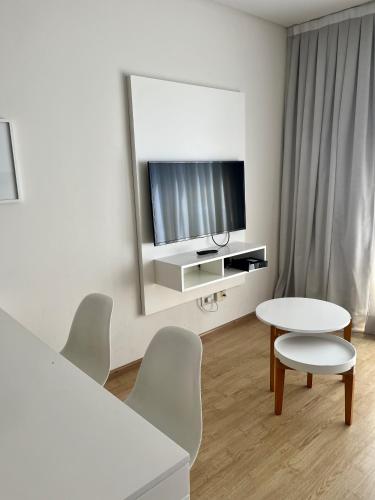 One-Bedroom Apartment image 10