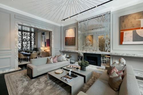 Stylish flat with four bedrooms