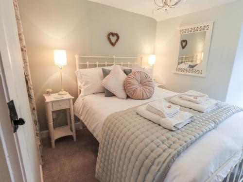 Smithy Cottage - image 4