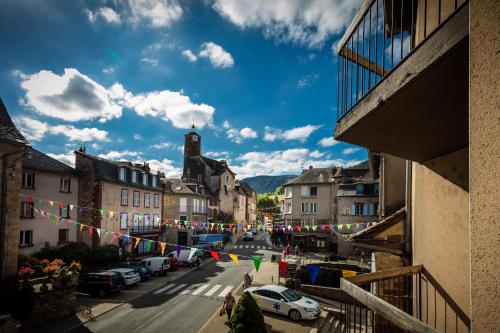 Logis Hotel Restaurant Du Commerce - main image