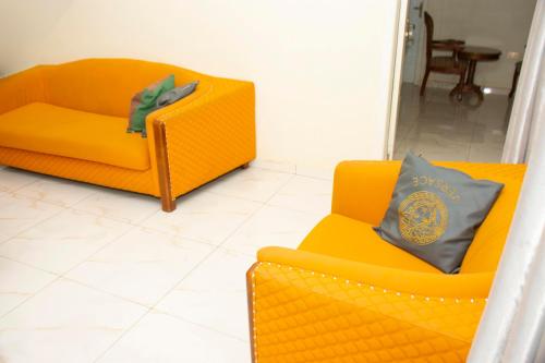 DAA DINGBE SUITES - Luxury Two Bedroom Apartments in Tamale