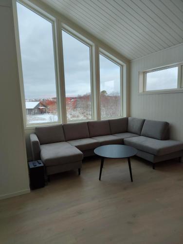 Torghatten bnb in 布倫納於松