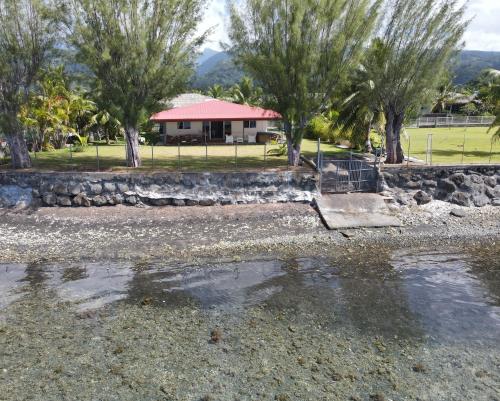 AITO NUI - villa bord de mer à Papara TAHITI