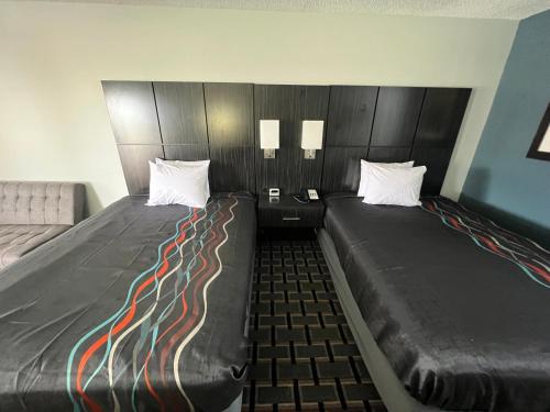 Executive Inn - image 6