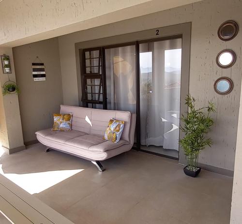 شرفة/ تراس, 25 On Rooiels in موزيل بيه