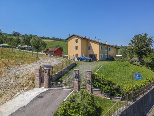 Vigna Dell'Acqua - Accommodation - Santo Stefano Belbo