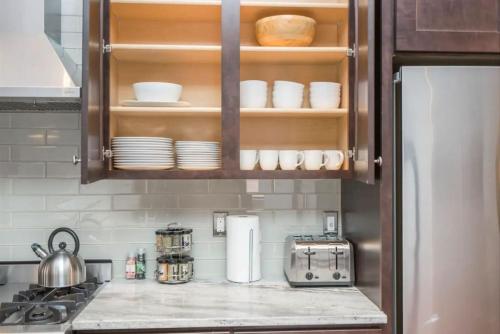 PRISTINE 3 BR Million-Dollar Loft Elevator Parking in Philadelphia, USA