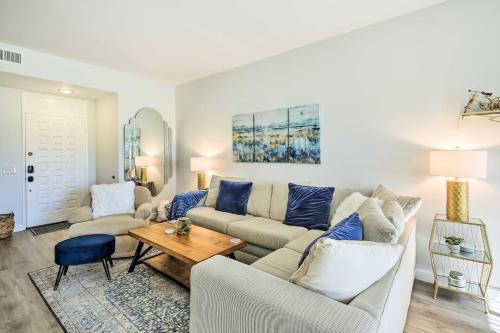 Modern Desert Princess Condo with Top Amenities - image 12