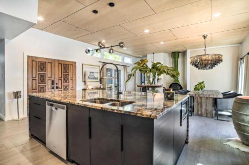 Stylish Albuquerque Home about 6 Miles to Downtown - image 10