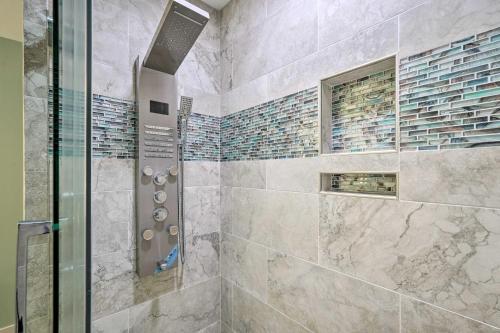 Stunning Panama City Beach Getaway with Gulf Views - image 9