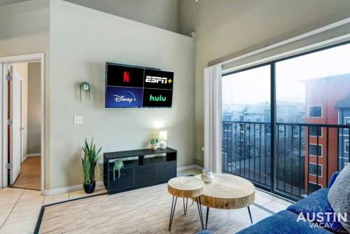 Fun Location Elevator Full Kitchen Laundry in Austin, USA