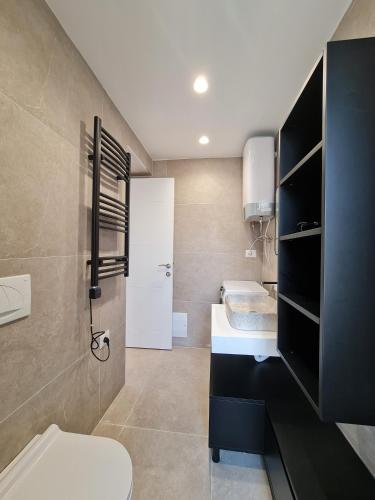 Adore - Modern Studio, Tirana (photo 3)