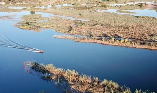 Kubu & Kwena Lodge