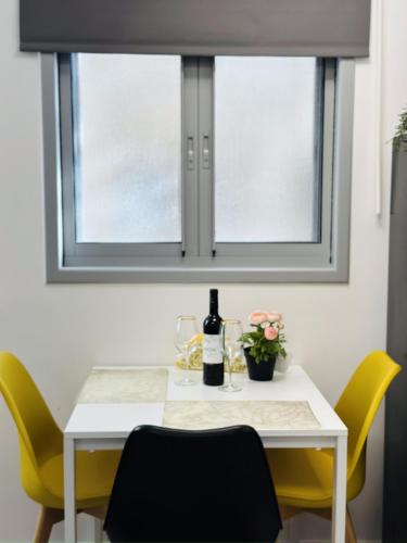 Amazing 2Rooms Apt in Bat Yam - Step by the beach in Bat Yam