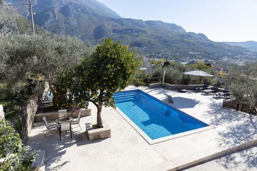 สภาพแวดล้อมโดยรอบ, Villa Ella in สตาริ บาร