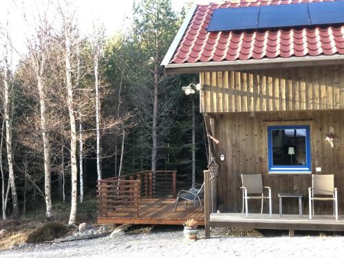 Mysig och modern Stuga på Snögård, nära havet och naturen