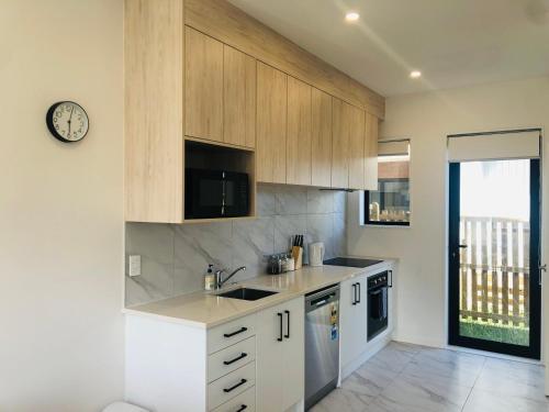Cozy Brand New Townhouse 24, Auckland (zdjęcie 8)