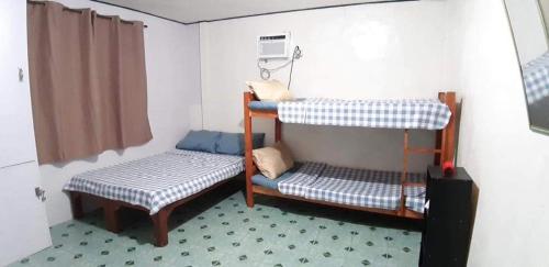 Mistow Room CDO, Libona