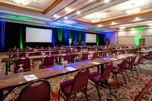The Ridgeline Hotel Estes Park Ascend Hotel Collection - image 3