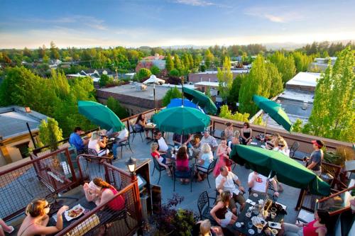 McMenamins Hotel Oregon 4