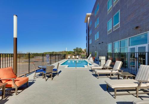 La Quinta Inn & Suites by Wyndham Lakeway