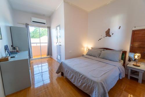 room detail thumbnail 0