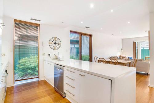 Goodie Goodwood Family Home in Hyde Park