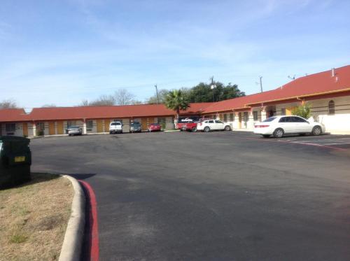 Luxury Inn and Suites Seaworld - 숙소 외관