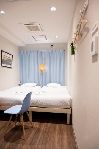 room detail thumbnail 1