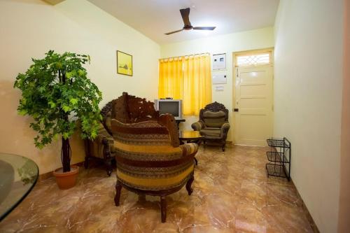 Darryl Ribeiro's 2BHK & 3BHK Apartment in a Villa