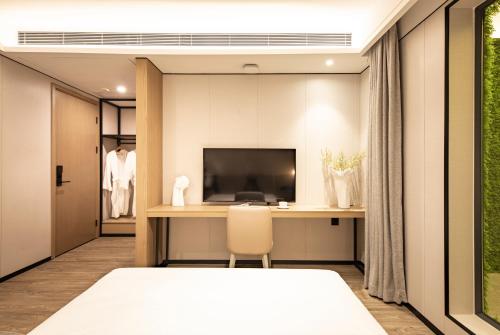 Superior King Room （No Window） image 4