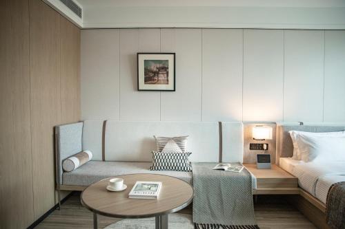 CM Serviced Apartment Shenzhen Dongmen