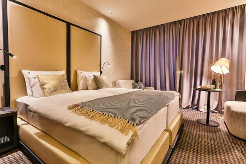 1 double bed