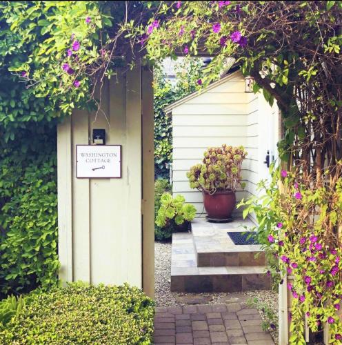 One-Bedroom Cottage