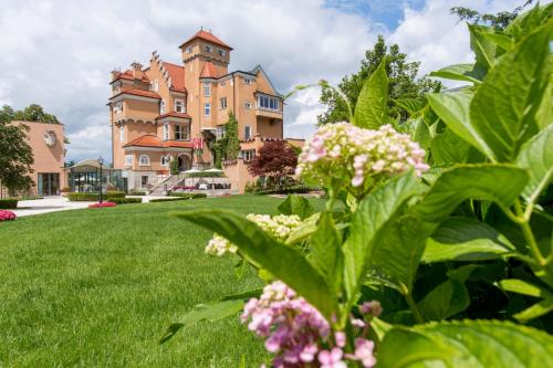 Hotel Schloss Mönchstein - main image