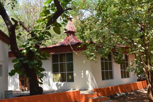 arulmigu sivasakthi siddhar peedam garden guest house