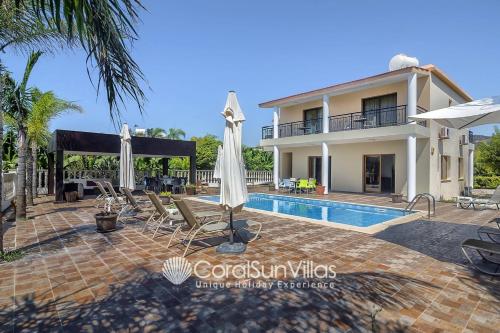 Impressive Villa Exclusive Sea Caves walk to taverns Sleeps 11 Ref 507, Peyia (Foto 9)